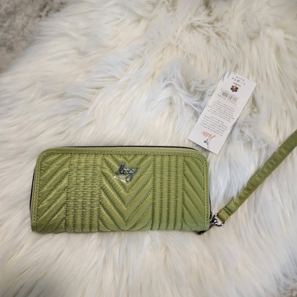 Lug Straddle Wallet Wristlet NWT grass green